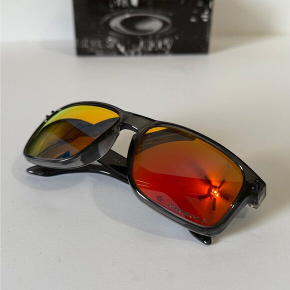 Oakley Holbrook Smoke Gray Frame 9102 PRIZM POLARIZED Ruby Iridium - Picture 8 of 11